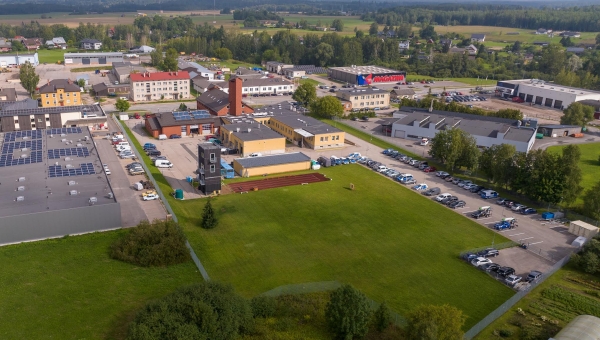 Võru saab lähiaastatel nüüdisaegse siselasketiiru ja taktikahoone, mida plaanitakse ehitada Võru politsei- ja päästemaja taha. Foto: Aigar Nagel